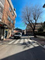 Location Local commercial  Calle de madrid. Local en las rozas