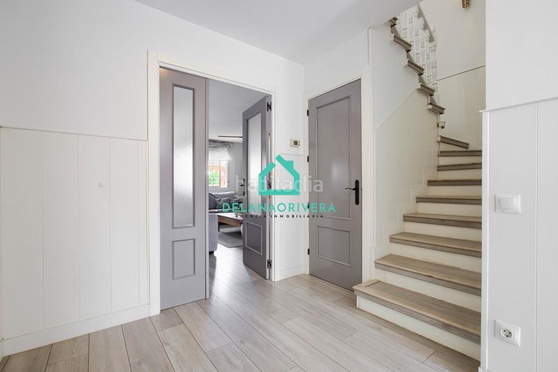 Foto b14a8524-e107-4c4e-8f67-a9e5581174eb. Maison jumelée avec cheminée chauffage parking piscine dans Meco