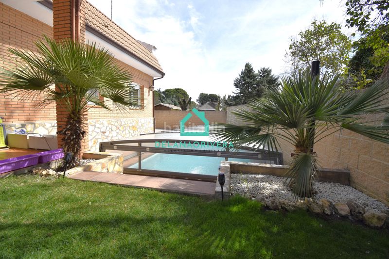 Foto 0db4b088-0eac-47ff-a72e-2f7df2a6196a. Xalet amb xemeneia calefacció aparcament piscina a Uceda