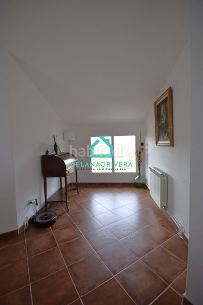 Foto 111ce151-f85d-45c5-90f9-66958f98c43c. Xalet amb xemeneia calefacció aparcament piscina a Uceda