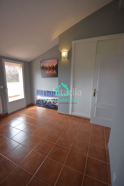 Foto 40287277-9bba-4a3b-9150-71ac92ede5bb. Xalet amb xemeneia calefacció aparcament piscina a Uceda