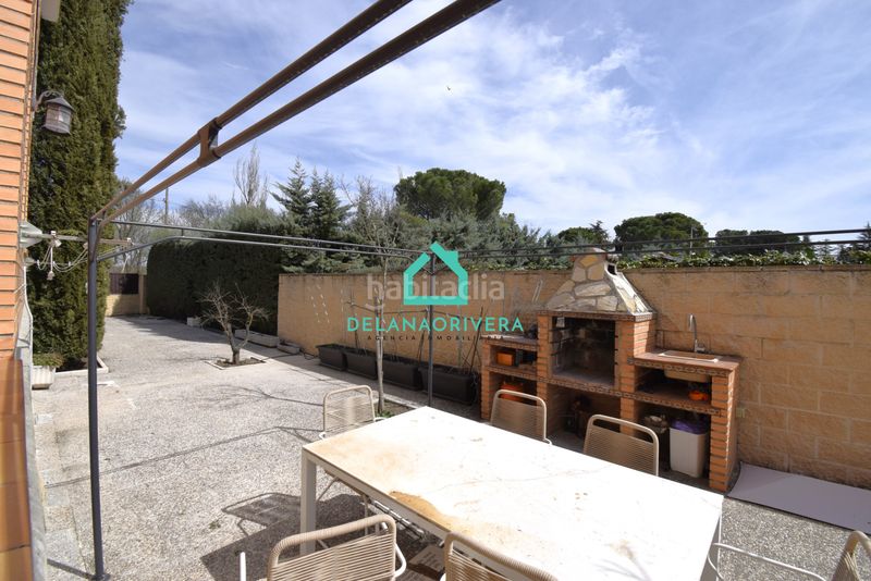 Foto 87cca8b0-e86d-4e8c-9cfd-9ccc93979a28. Xalet amb xemeneia calefacció aparcament piscina a Uceda