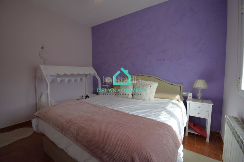 Foto d7ac299d-65bf-4ad0-af9a-b3af0dfb40cd. Xalet amb xemeneia calefacció aparcament piscina a Uceda