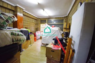 Business premise in Calle Eduardo Pascual y Cuellar