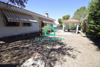 Xalet a Villar del Olmo. Chalet en venta en eurovillas