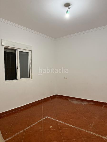 Foto 5ae15dcc-239f-4d4f-8968-84f4e8398e2b. Xalet amb xemeneia aparcament piscina a Carmona