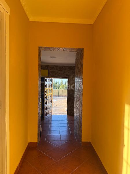 Foto 76d2f034-9801-41db-af72-ce27157137d6. Xalet amb xemeneia aparcament piscina a Carmona