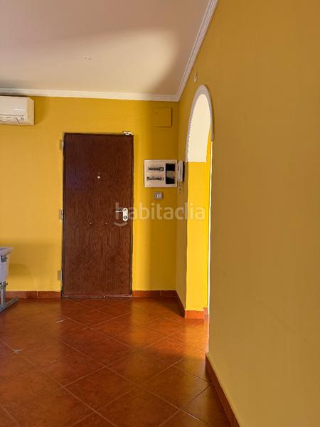 Foto dd89dd05-98d2-4da5-b02d-8892f52c6fc3. Xalet amb xemeneia aparcament piscina a Carmona