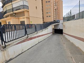 Aparcament cotxe a Calle mirador 5. Garaje cabinado en venta en el centro de benidorm  seguro, cómod