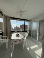 Apartament  Juan llorca. Luminoso apartamento reformado con vistas al mar a 4 minutos de