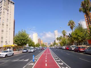 Local Comercial a Juzgados - Plaza de Toros. Magnífico local en venta en la avenida alfonso puchades, benidor