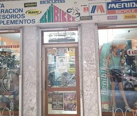 Local Comercial en Centro Urbano. Se vende o alquila local comercial en el centro de benidorm