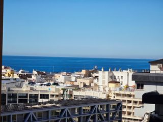 Apartamento  Calle mirador 5. Luminoso apartamento con terraza acristalada y piscina en benido