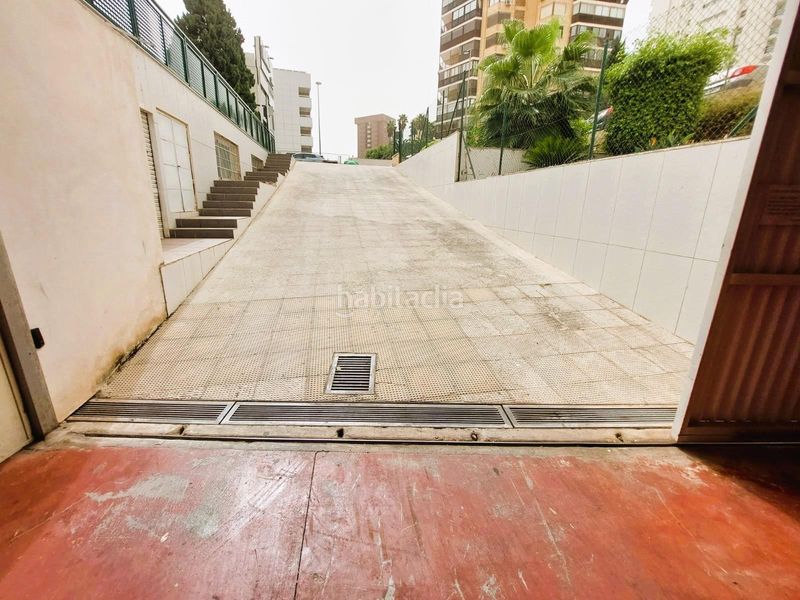 Foto 2f66ab4f-6c81-4857-bfc1-128e093ac5dc. Aparcament cotxe a Playa Levante Benidorm