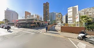 Aparcament cotxe  Avenida de emilio ortuño 19. No dejes escapar! garaje grande y cómodo en zona céntrica