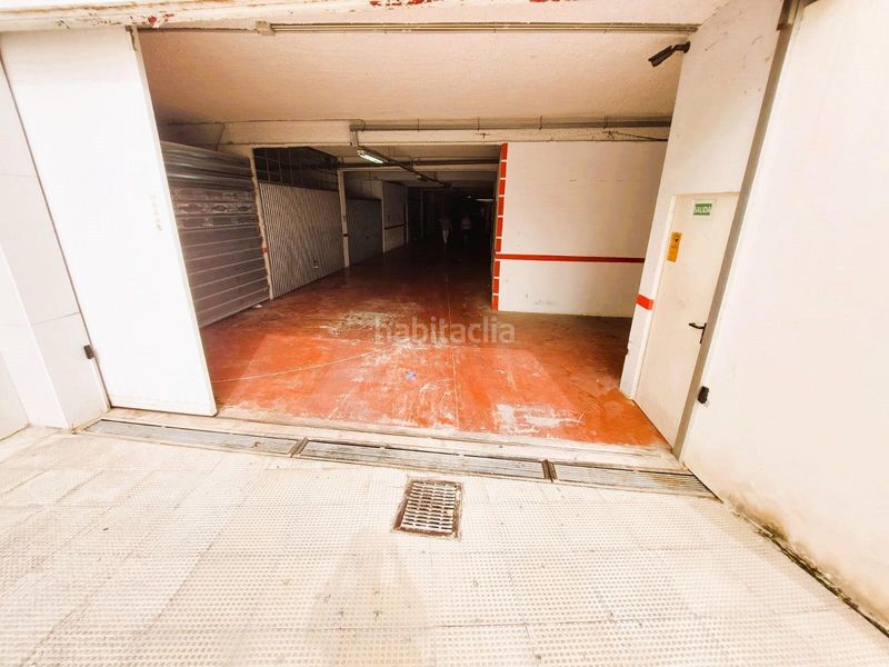 Foto 43ca31d0-90e4-401a-ad52-ac9a00b4119c. Aparcament cotxe a Playa Levante Benidorm