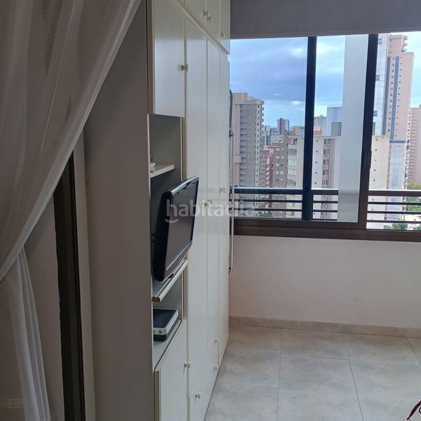 Foto bd713473-39e3-4ea7-82f1-56cecb139009. Pis amb aparcament piscina a Levante Alto Benidorm