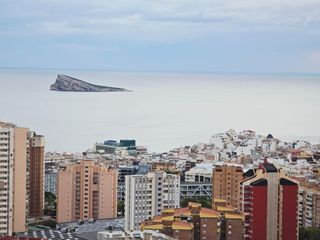 Piccolo appartamento  Avenida andalucia. Apartamento con vistas panoramicas al mar en benidorm listo para