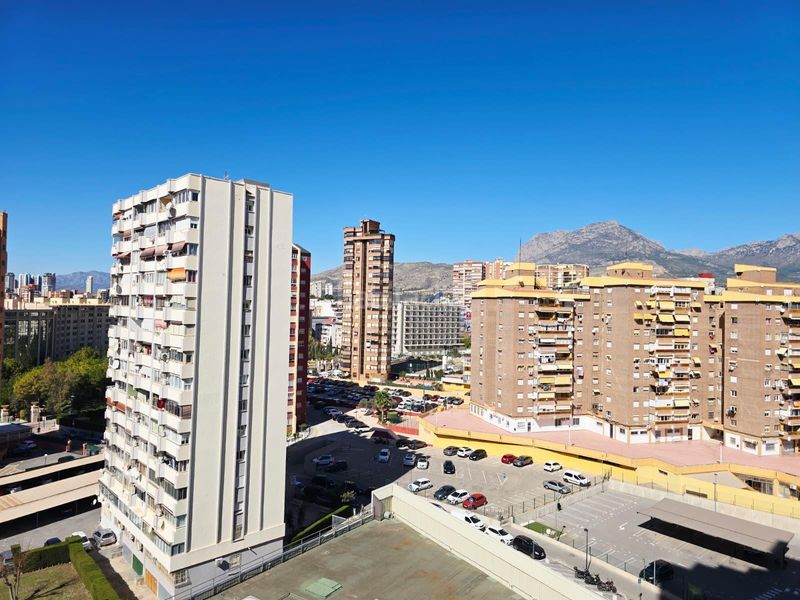 Foto 33a5edd8-510a-42a5-a33d-2345f57edf7a. Apartament amb aparcament piscina a Juzgados - Plaza de Toros Benidorm