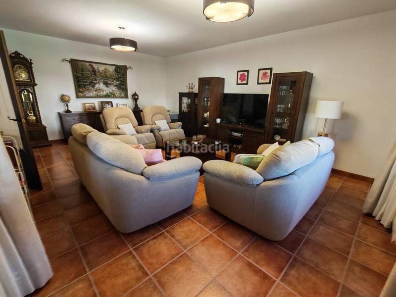 Foto cc8df0df-4c89-4fc3-941f-cf4342d22d0f. Chalet  en venta nueva en Huétor Tájar