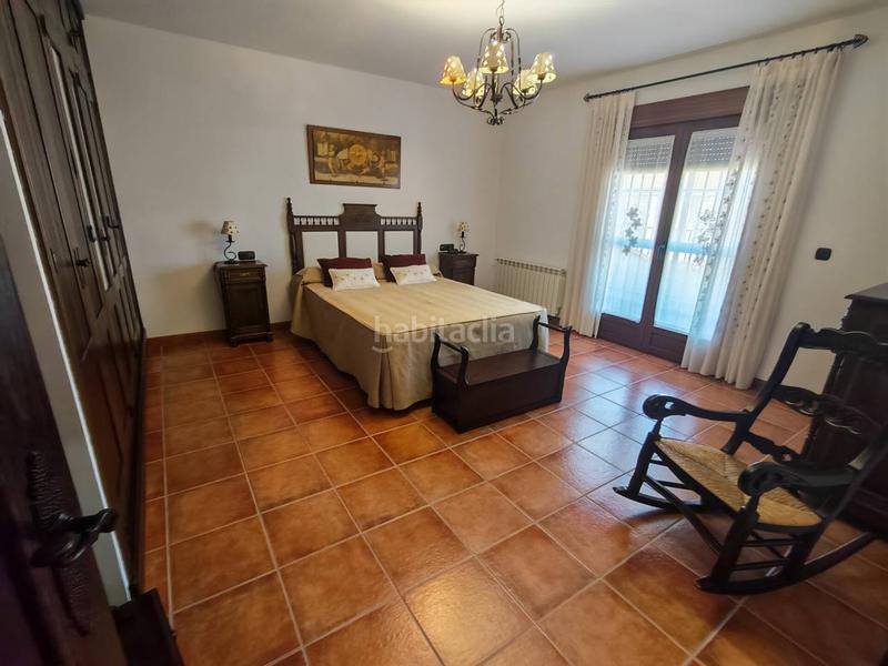 Foto ff79381a-e258-456b-ba80-dbb874ff78fd. Chalet  en venta nueva en Huétor Tájar