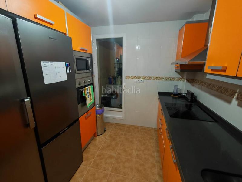 Foto 41633b6c-6985-455a-a343-17f5239a80ca. Pis amb calefacció aparcament a Láchar