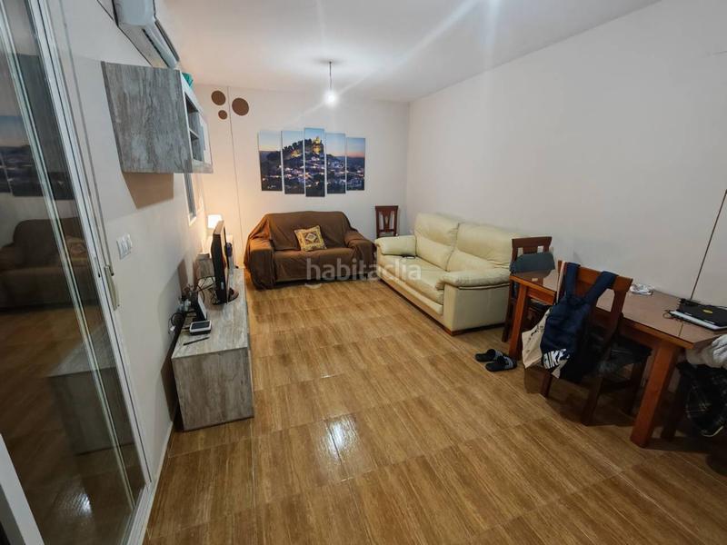 Foto adcec672-f0ea-49af-b73c-3475096b1232. Pis amb calefacció aparcament a Láchar