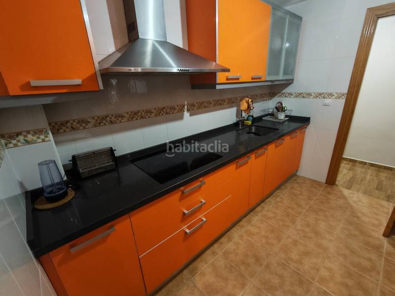 Foto ae1493c2-1a42-4ebc-a033-4b8358c18142. Pis amb calefacció aparcament a Láchar