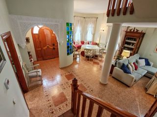 Haus in Huétor Tájar. Gran casa en huétor tájar con patio y piscina