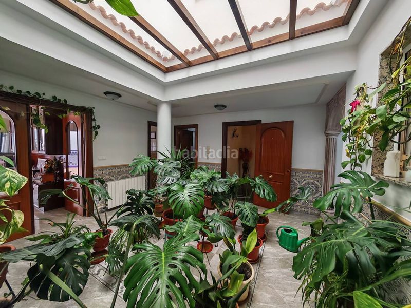 Foto 11c0b8b2-4ddd-497b-bdb2-dcbafd5bbc75. Casa amb calefacció aparcament a Loja