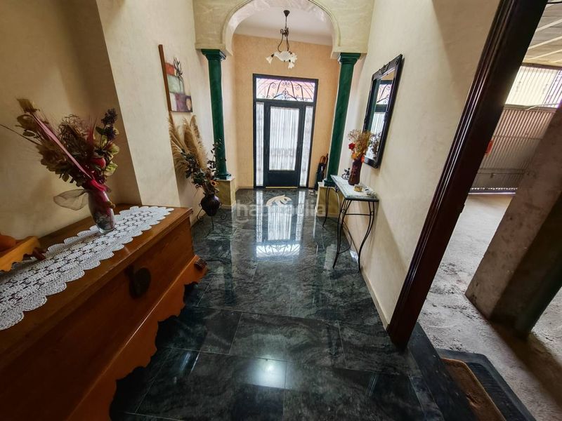 Foto 2c5c54d8-b4ec-4f92-916c-8e9a4da5ccfb. Casa amb calefacció aparcament a Loja