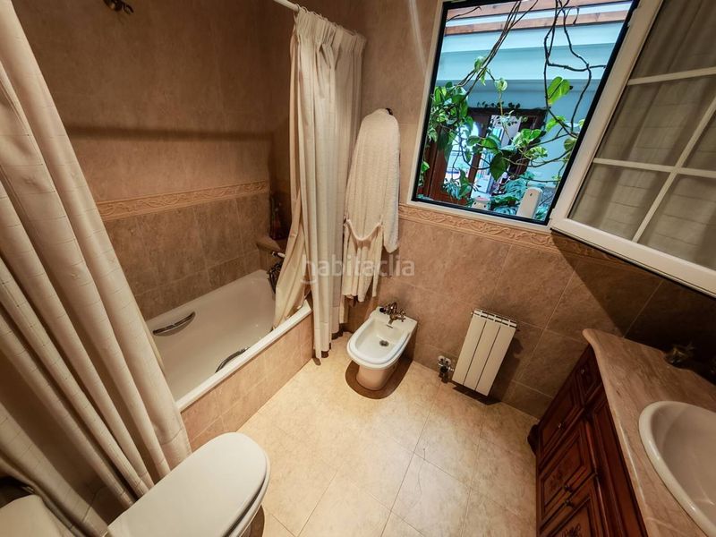 Foto b6c69d2d-d71e-4219-ad3c-fe218572fb93. Casa amb calefacció aparcament a Loja