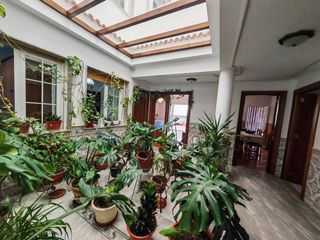 Casa a Loja. Gran casa con excelentes calidades y multiples posibilidades de