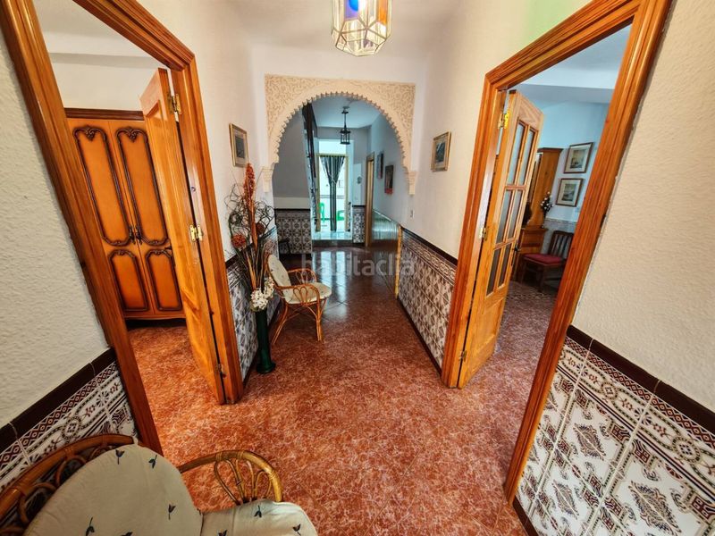 Foto f76347da-4edd-4f68-a2e2-92405acb3bdb. Casa amb aparcament a Huétor Tájar