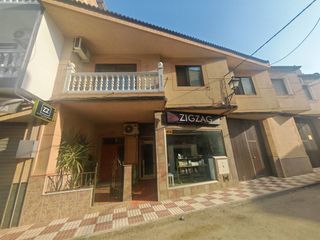 Casa  Calle san juan 56. Gran casa  local en huétor tájar