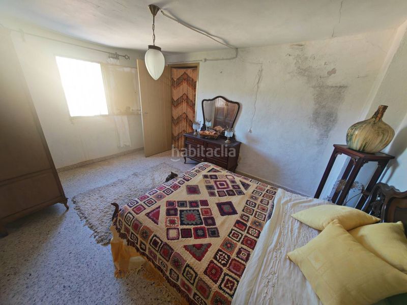 Foto a6dba091-2fce-4ee5-8a5b-02f0aae6117c. Masia amb aparcament a Loja