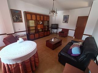 Casa a Huétor Tájar. Edificio 2 pisos en huétor tájar
