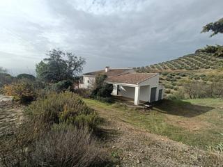 Propriété à Polígono 49 16. Finca rustica con cortijo reformado