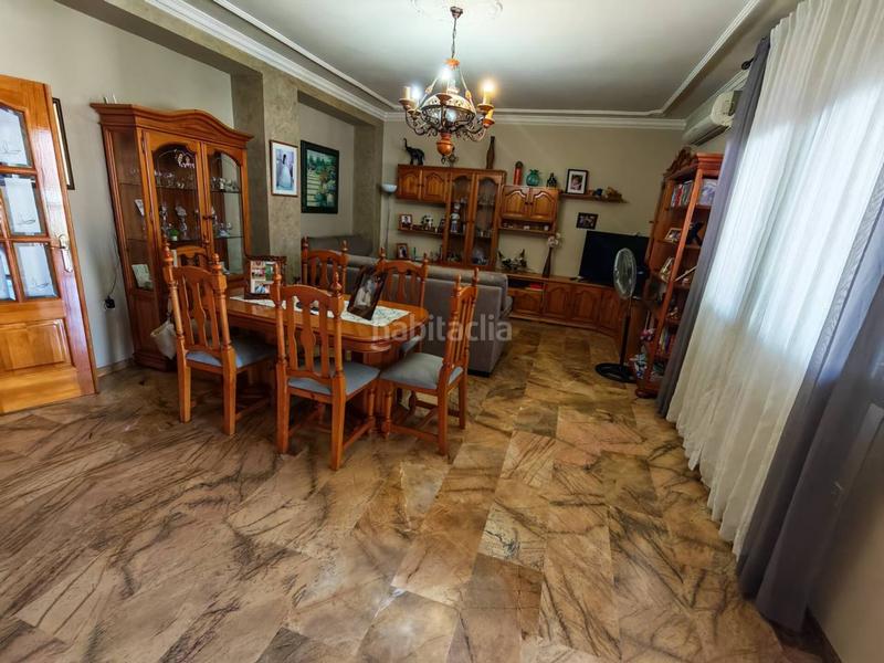 Foto 692474e4-bfdc-4876-bd49-023e7e2b5699. Dúplex piso y bajo , con garaje ,terraza y patio en Villanueva Mesía