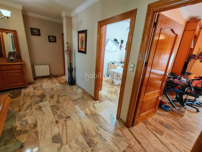 Foto b01c9694-96b9-462a-824b-55d4b4c5c0e0. Dúplex piso y bajo , con garaje ,terraza y patio en Villanueva Mesía