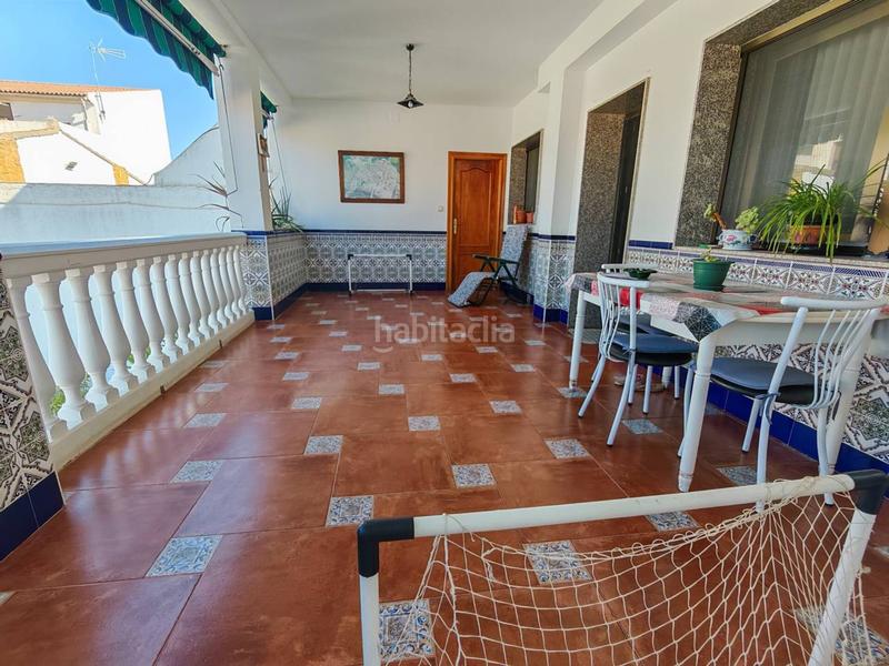Foto cf7c26c1-c4b6-4fb9-8bf2-c6e64f81d2d7. Dúplex piso y bajo , con garaje ,terraza y patio en Villanueva Mesía