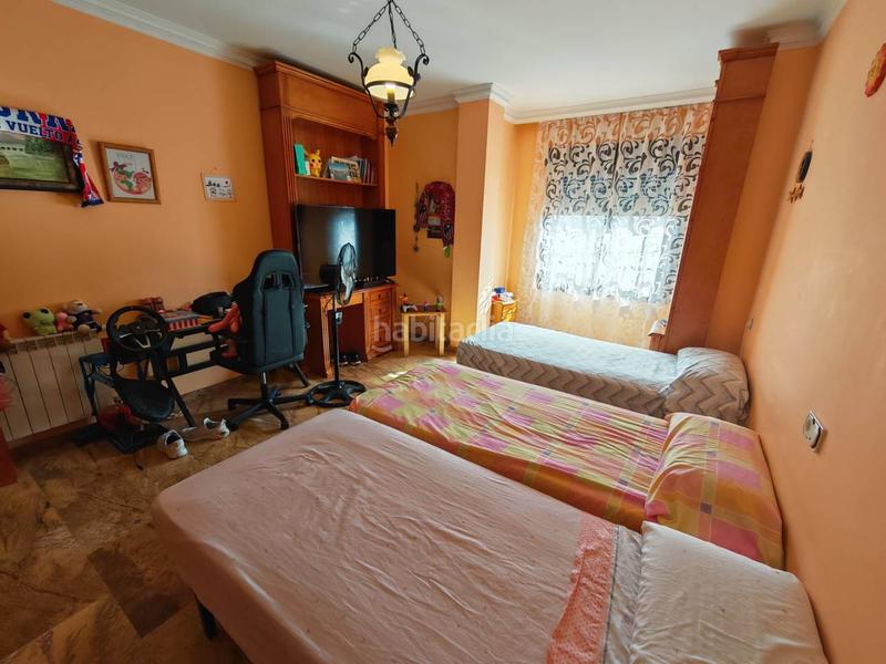 Foto d4afe553-3b23-462e-b99c-61e01da0d477. Dúplex piso y bajo , con garaje ,terraza y patio en Villanueva Mesía