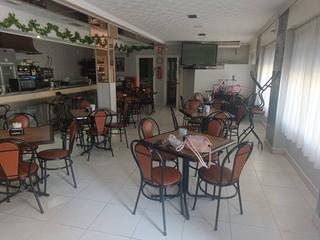 Local commercial à Huétor Tájar. Restaurante en venta en huétor tájar