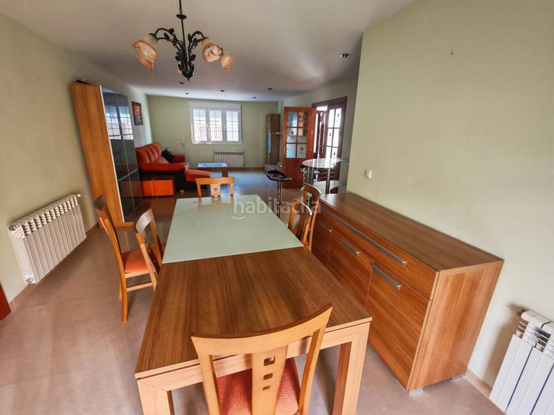 Foto 5f043261-f377-4a73-9857-2b387c3d5e49. Chalet con riscaldamento parcheggio in Loja