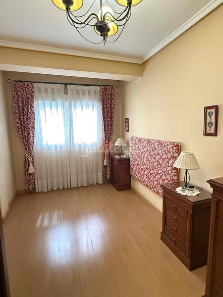 Foto c45100c8-bb0f-477a-8a42-ea2606be79e1. Pis amb calefacció a Centro Cuenca