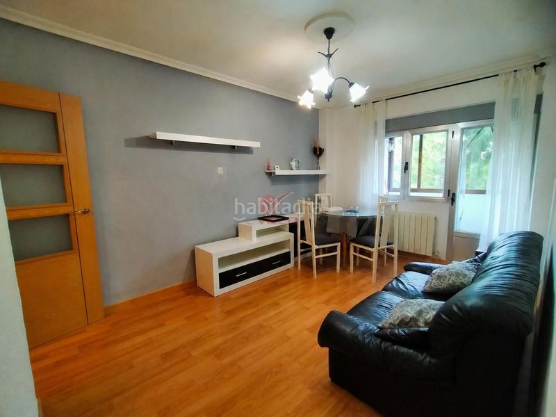 Foto c1dd4c97-dea6-454e-ab60-ec618602bbfd. Piso en Centro Cuenca