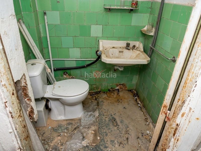 Foto bad1c7da-95a0-4bb9-94c7-6772ef48d5a7. Local comercial a Centro Cuenca