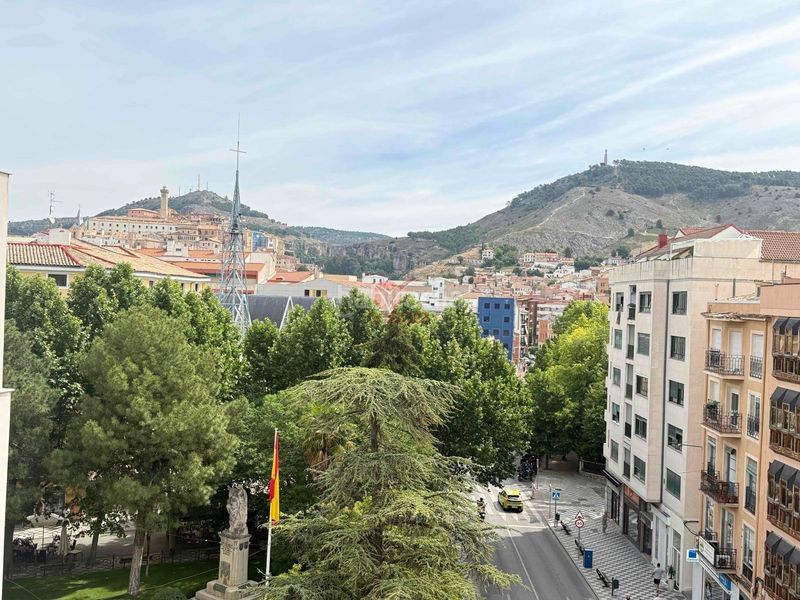 Foto 4e1b7869-c103-44c9-8855-3a0ef9638078. Pis amb calefacció aparcament piscina a Centro Cuenca