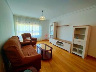 Miete Etagenwohnung in Alameda. Piso en alquiler en cuenca con piscina y garaje