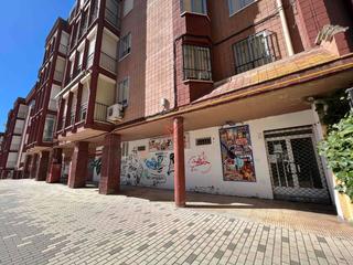 Location Local commercial  San damian. 270 m2. licencia de supermercado en vigor